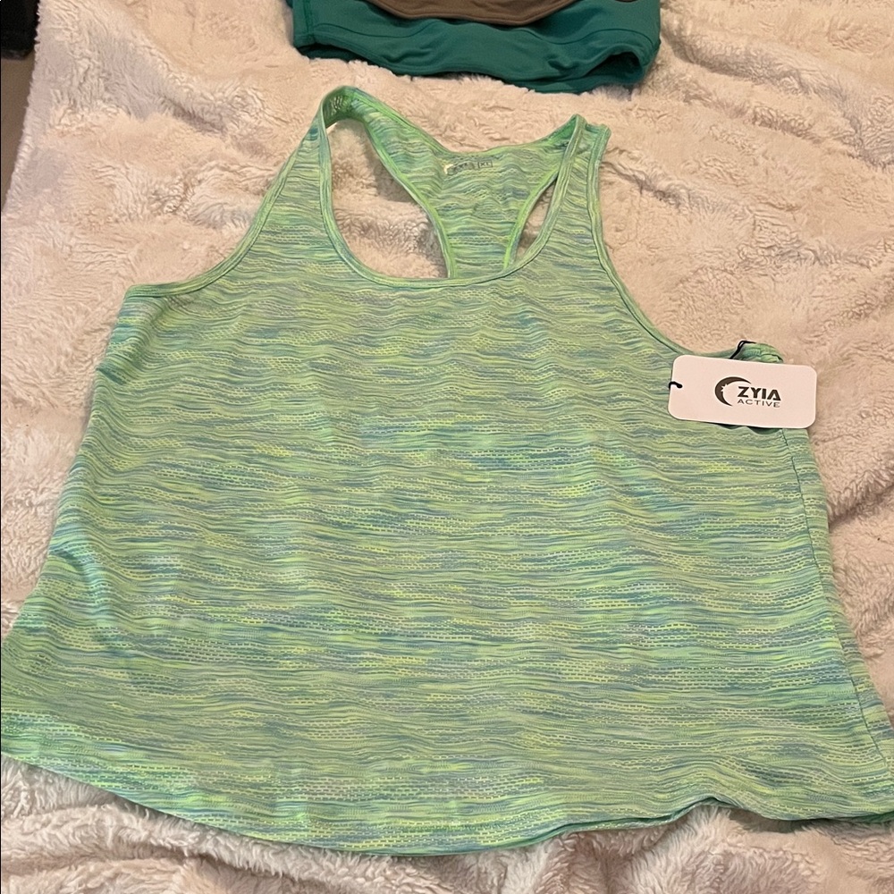 Zyia Women's Mint Green Racerback Tank Top